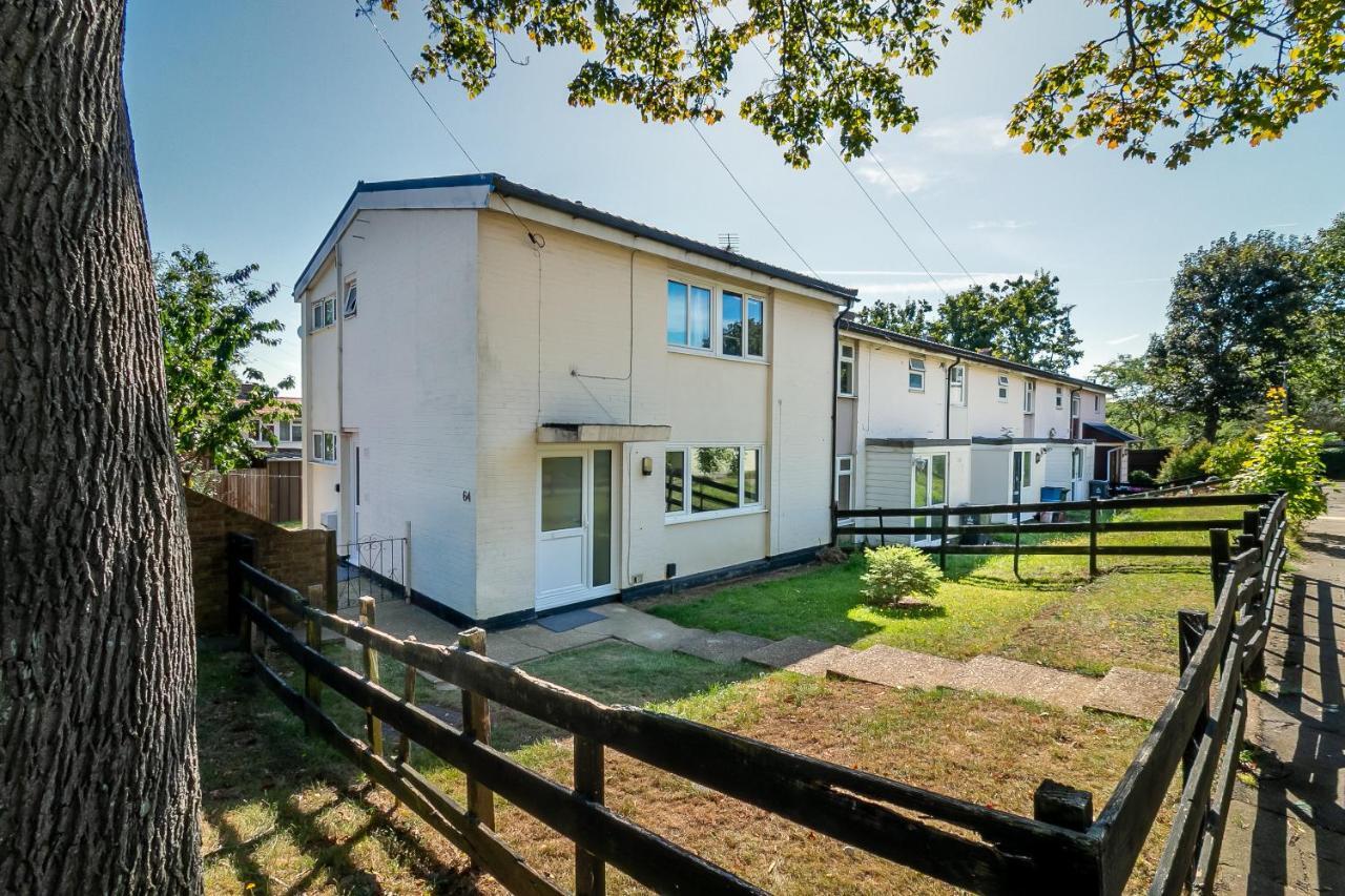 Hillcrest Lodge Stevenage Esterno foto