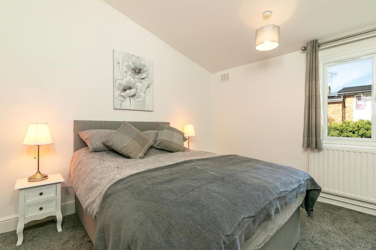 Hillcrest Lodge Stevenage Esterno foto